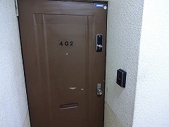 402号室玄関